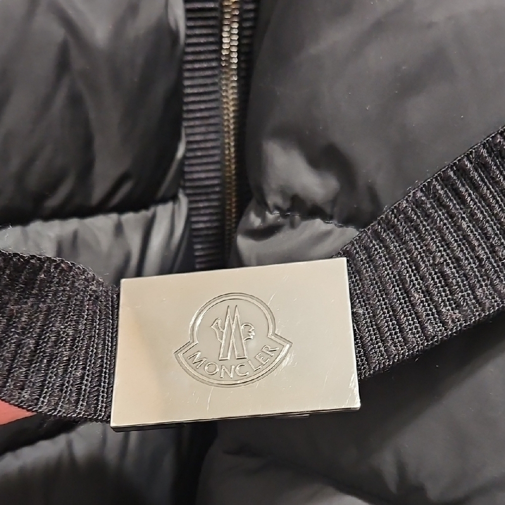 Women's Moncler Black Puffer Coat - Picture 2 of 7